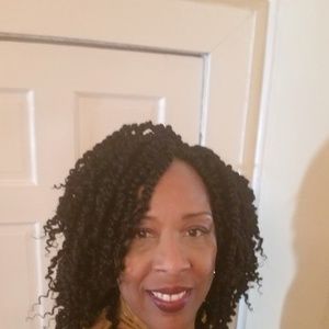 Meet your Posher, Pamela